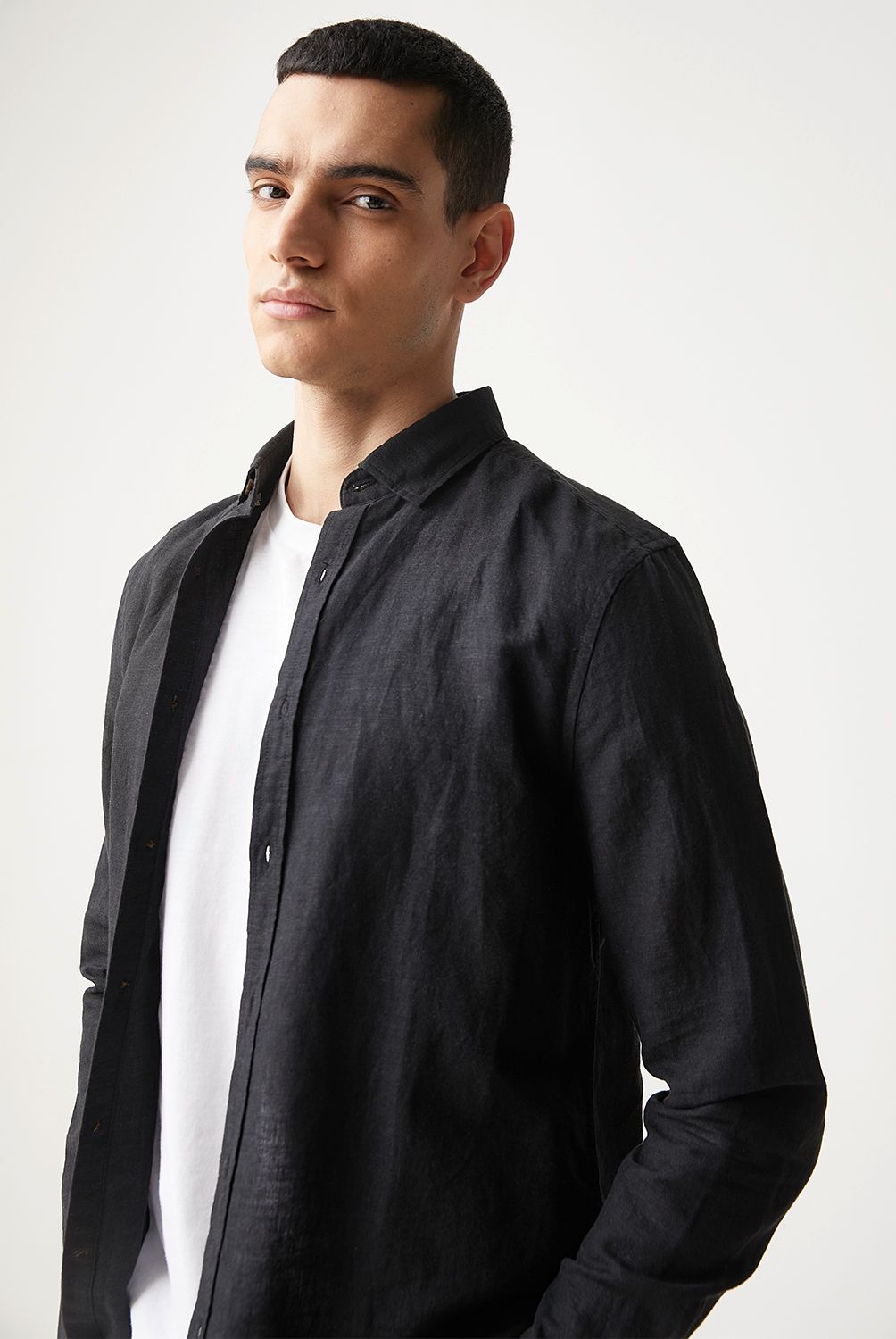 BASEMENT - Camisa Manga Corta Lino Hombre Basement