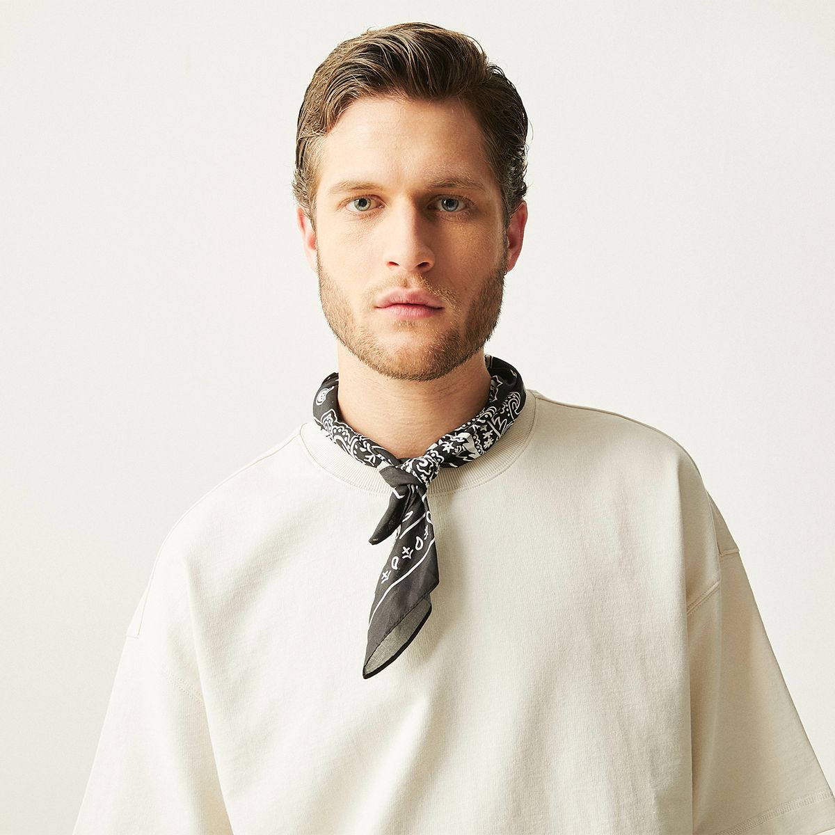 BASEMENT - Pañuelo Hombre Basement