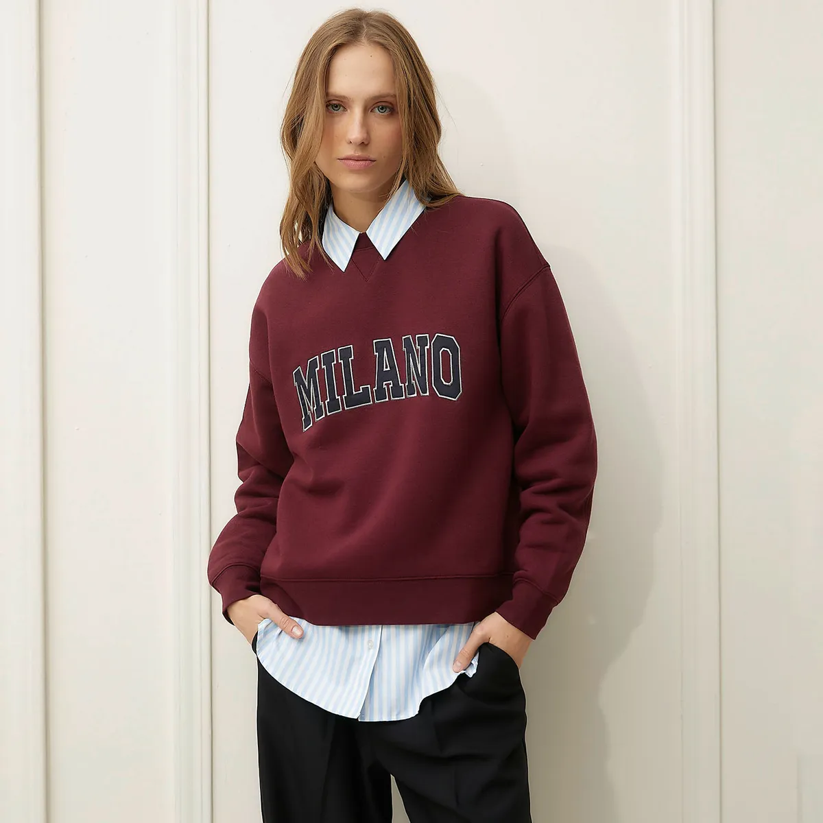 BASEMENT - Polerón Mujer Basement