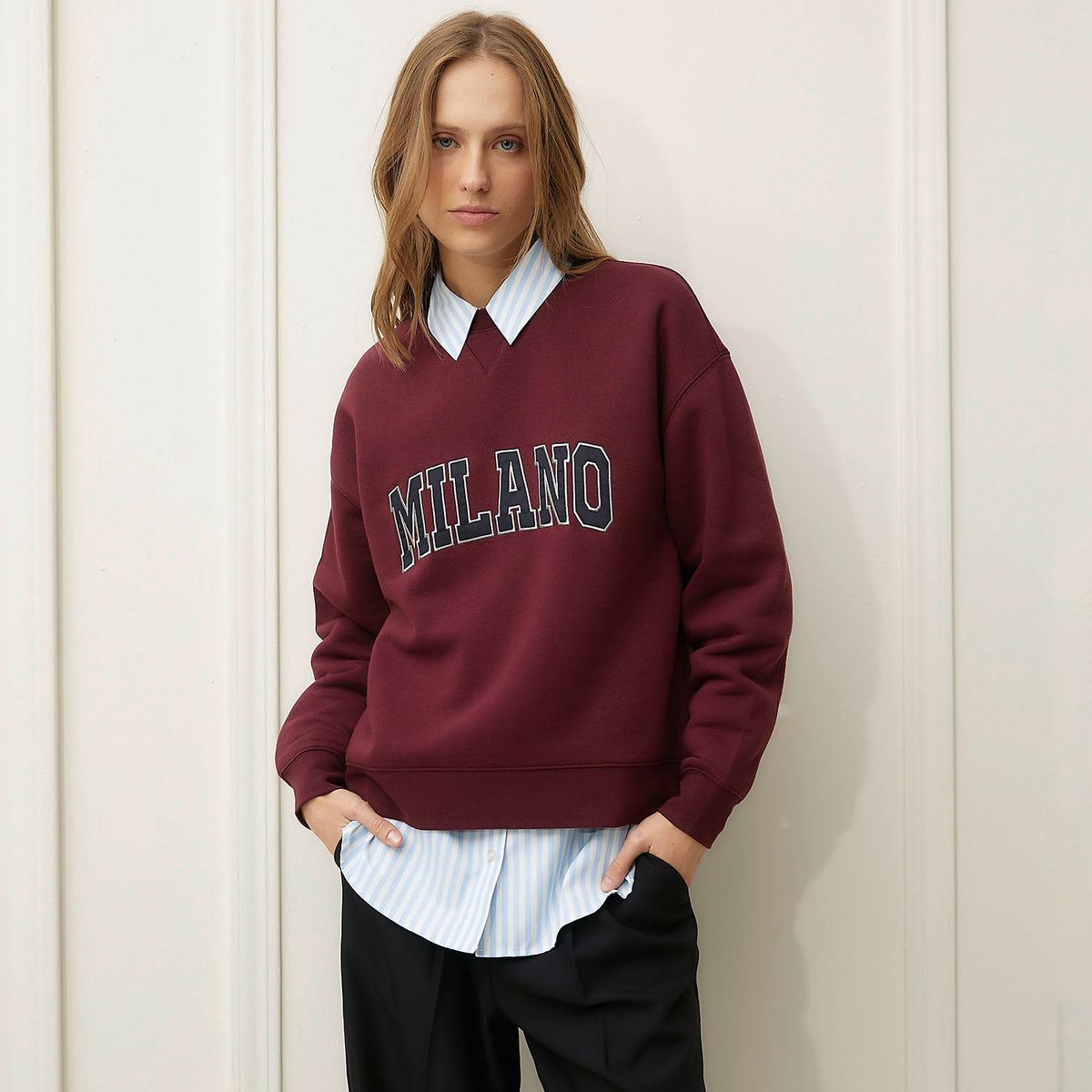 BASEMENT - Polerón Mujer Basement