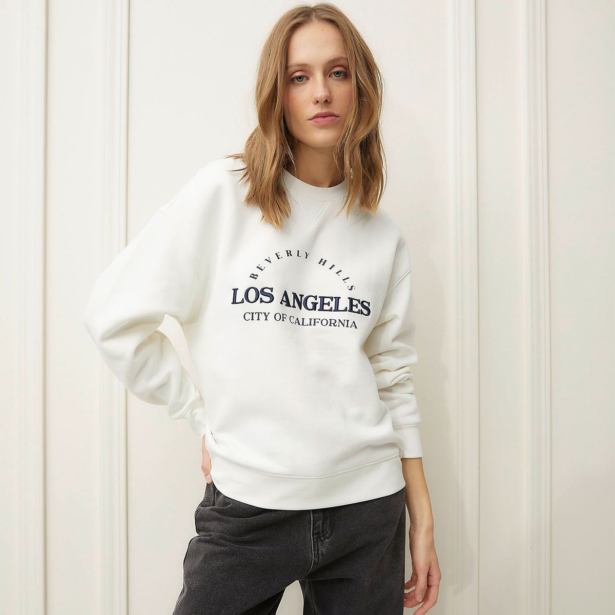 BASEMENT - Polerón Mujer Basement