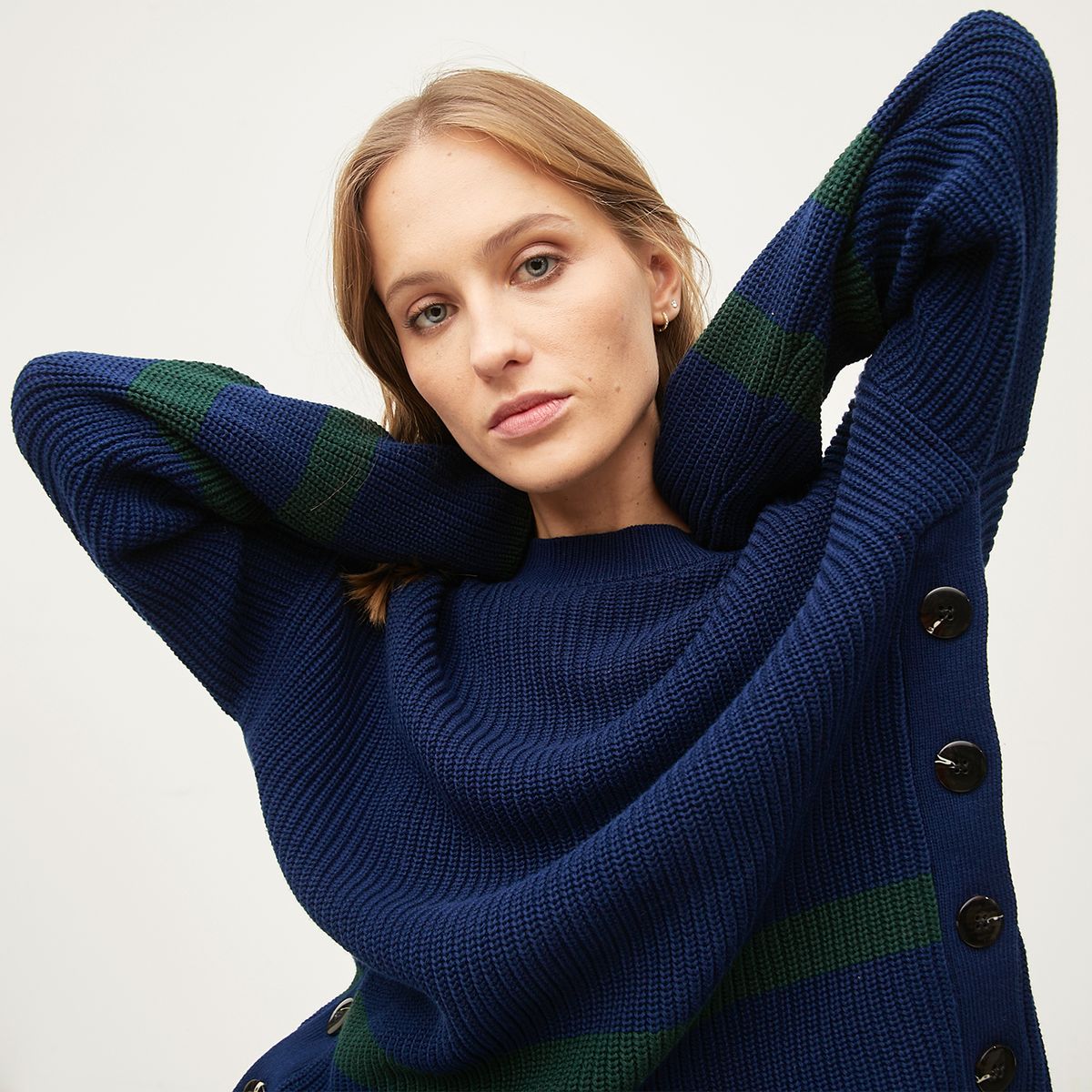 BASEMENT - Sweater Mujer Basement