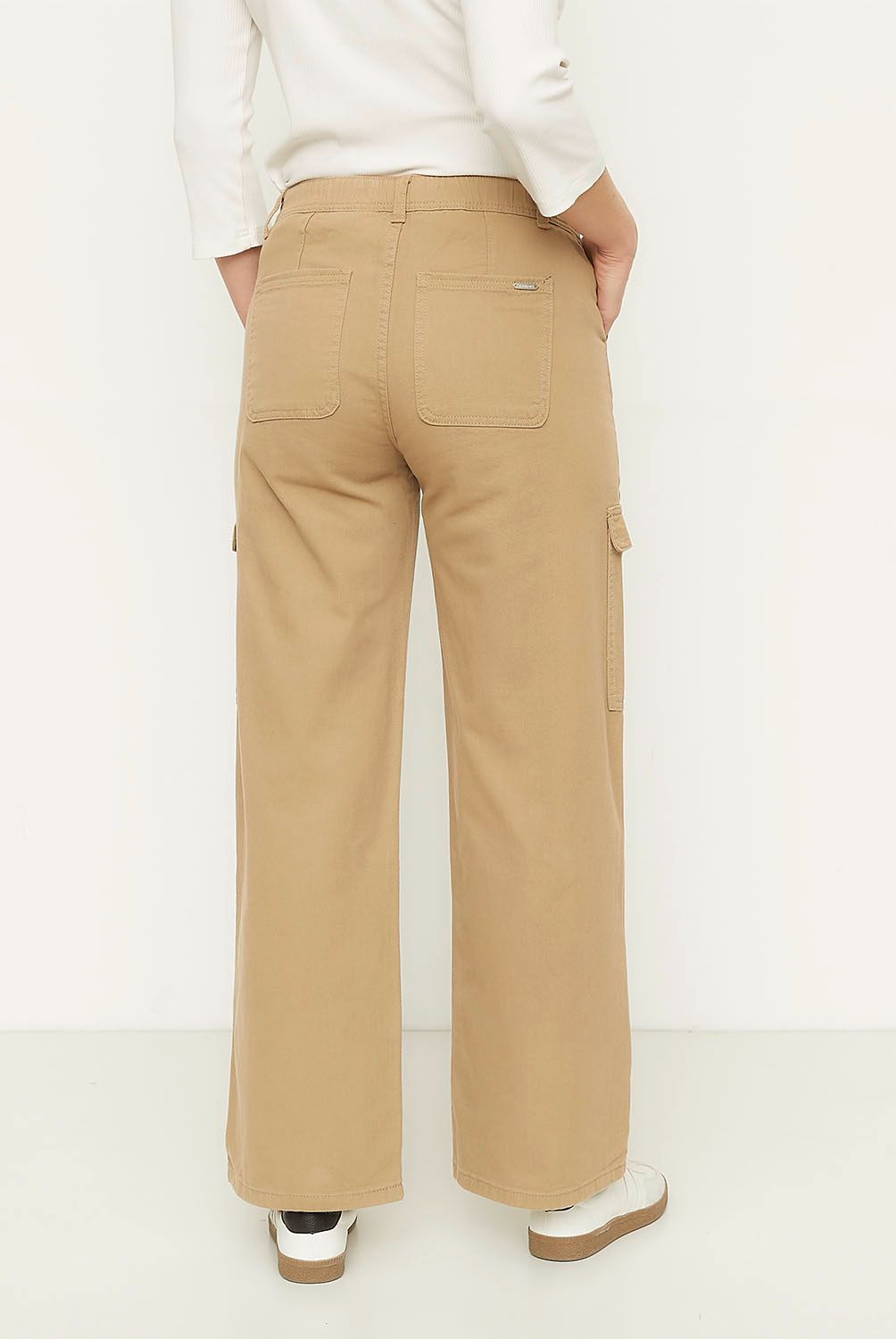 NEWPORT - Pantalón Cargo Tiro Alto Mujer Newport