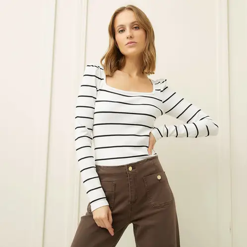 BASEMENT - Polera Manga Larga Mujer