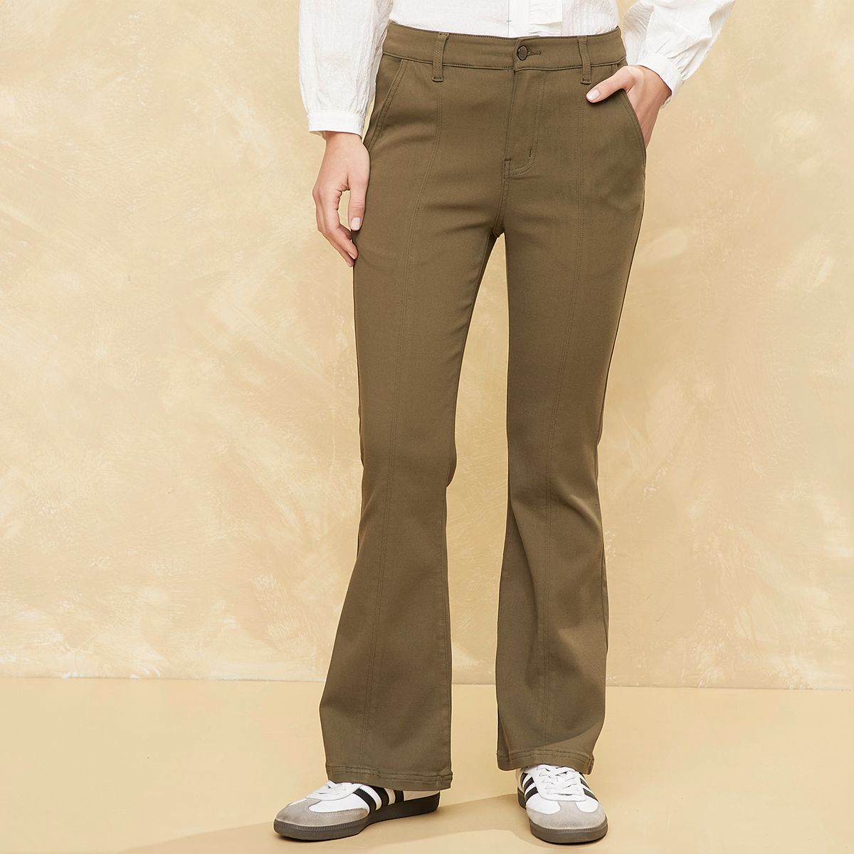 UNIVERSITY CLUB - Pantalón Flare Tiro Alto Mujer University Club