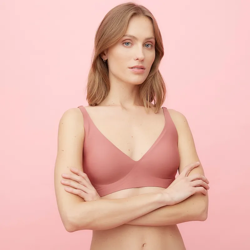 BLU - Sostén Invisible Microfibra Mujer