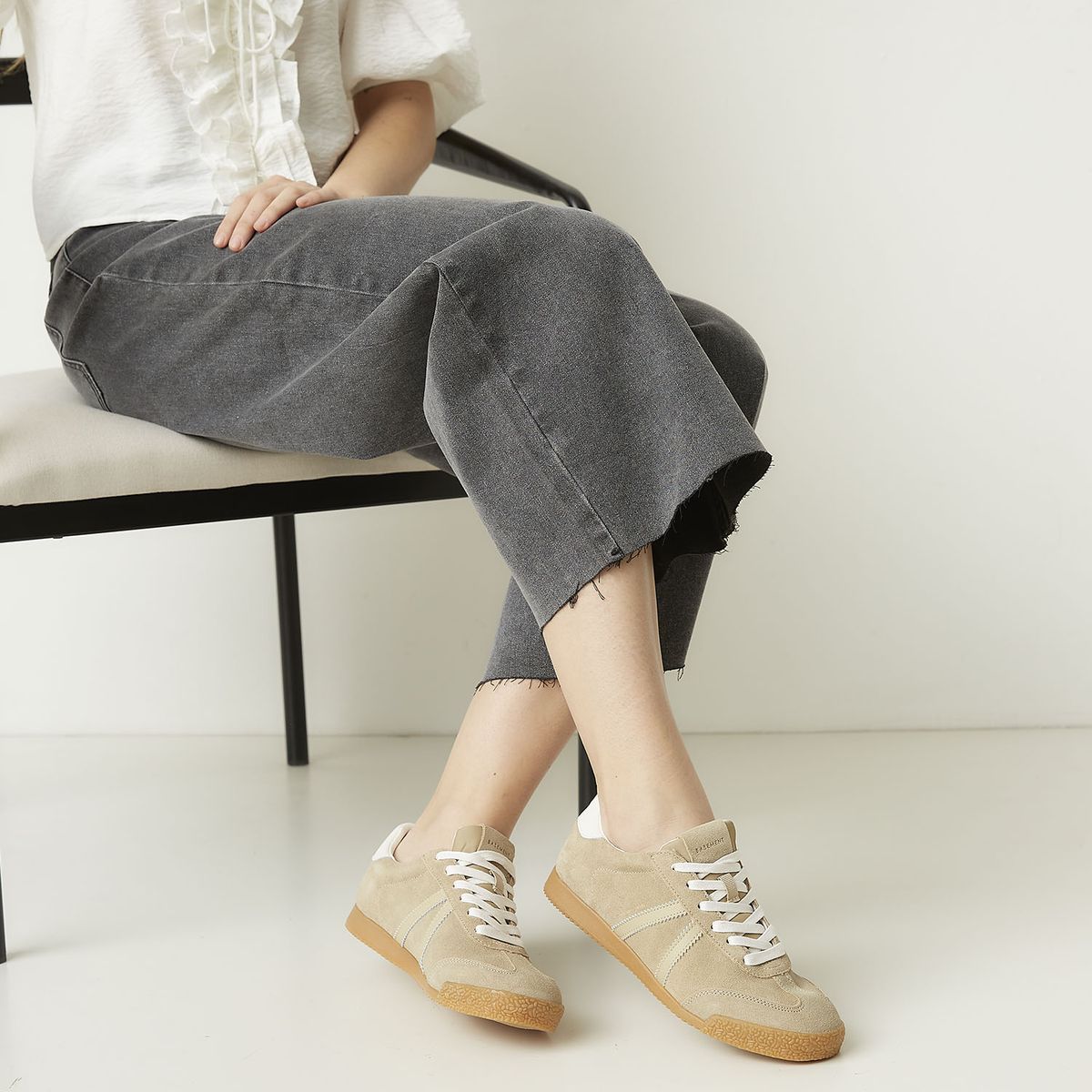 BASEMENT - Zapatilla Urbana Mujer Cuero Café Basement