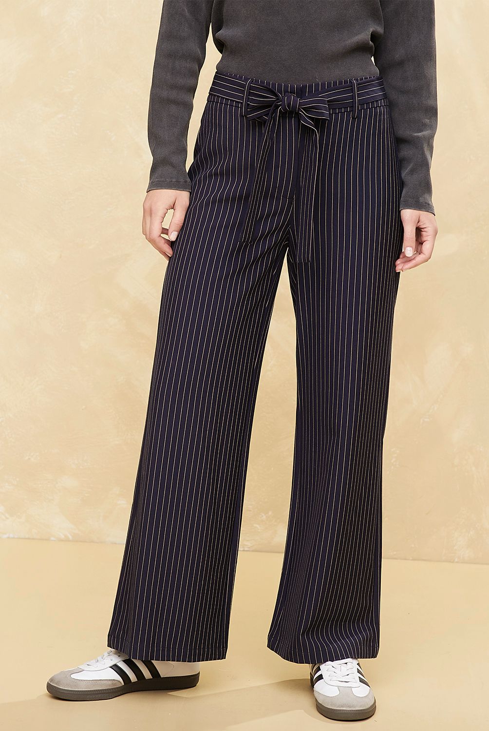 UNIVERSITY CLUB - Pantalón Flare Tiro Alto Mujer University Club