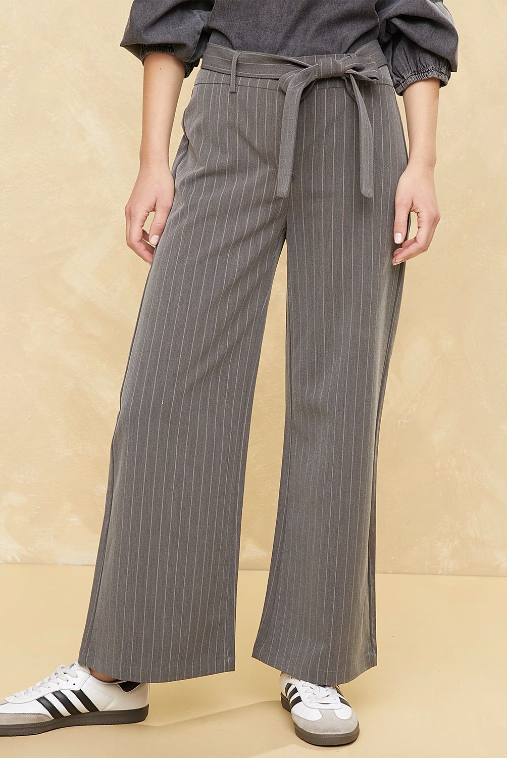 UNIVERSITY CLUB - Pantalón Flare Tiro Alto Mujer University Club