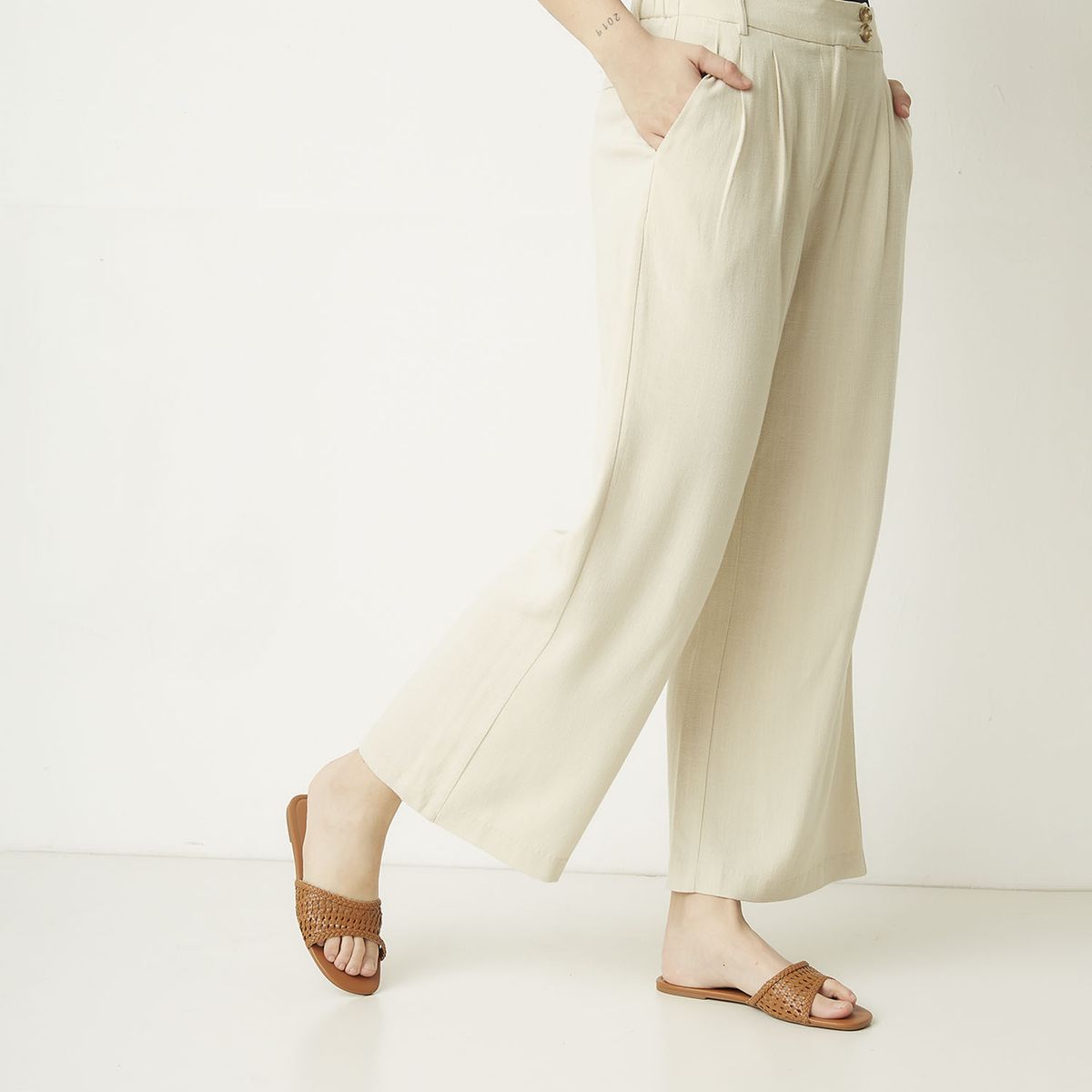 BASEMENT - Alubo Sandalias Negras Mujer Basement