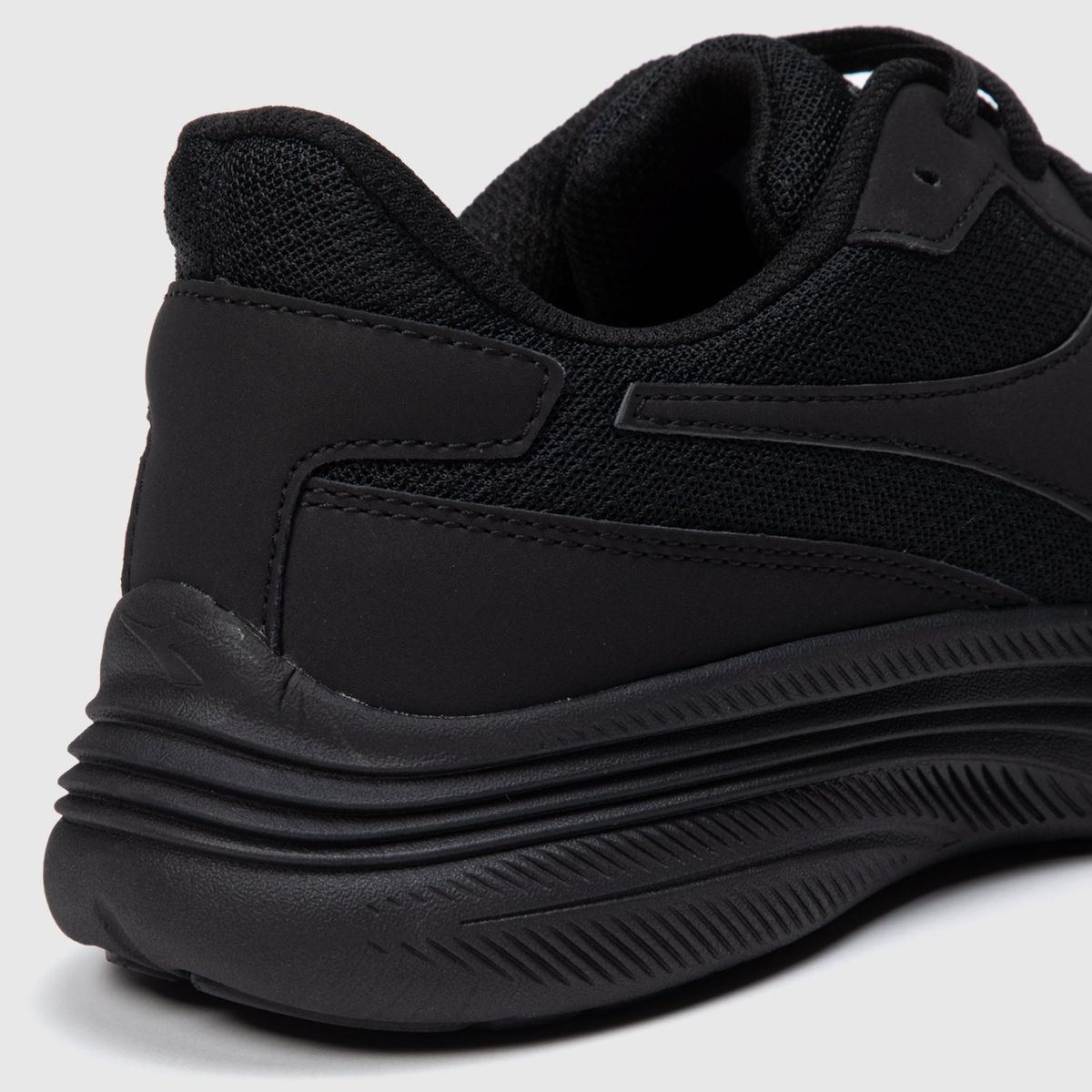 DIADORA - Eagle8 Zapatilla Running Hombre Negro Diadora