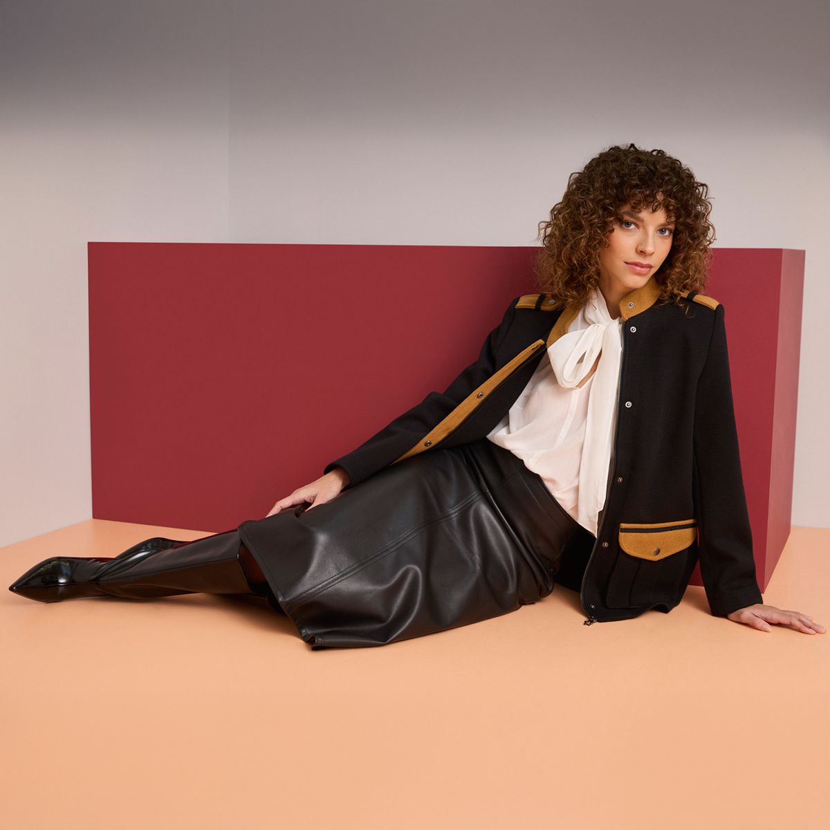 BASEMENT - Chaqueta Fran Larrain