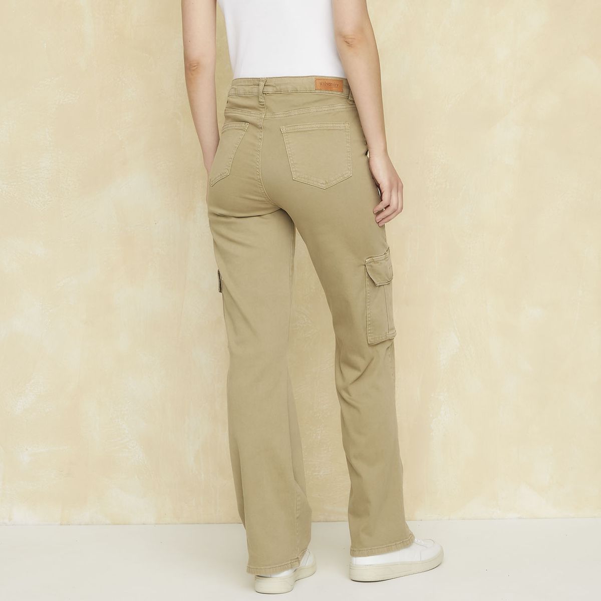 UNIVERSITY CLUB - Pantalón Cargo Tiro Alto Mujer University Club Algodón