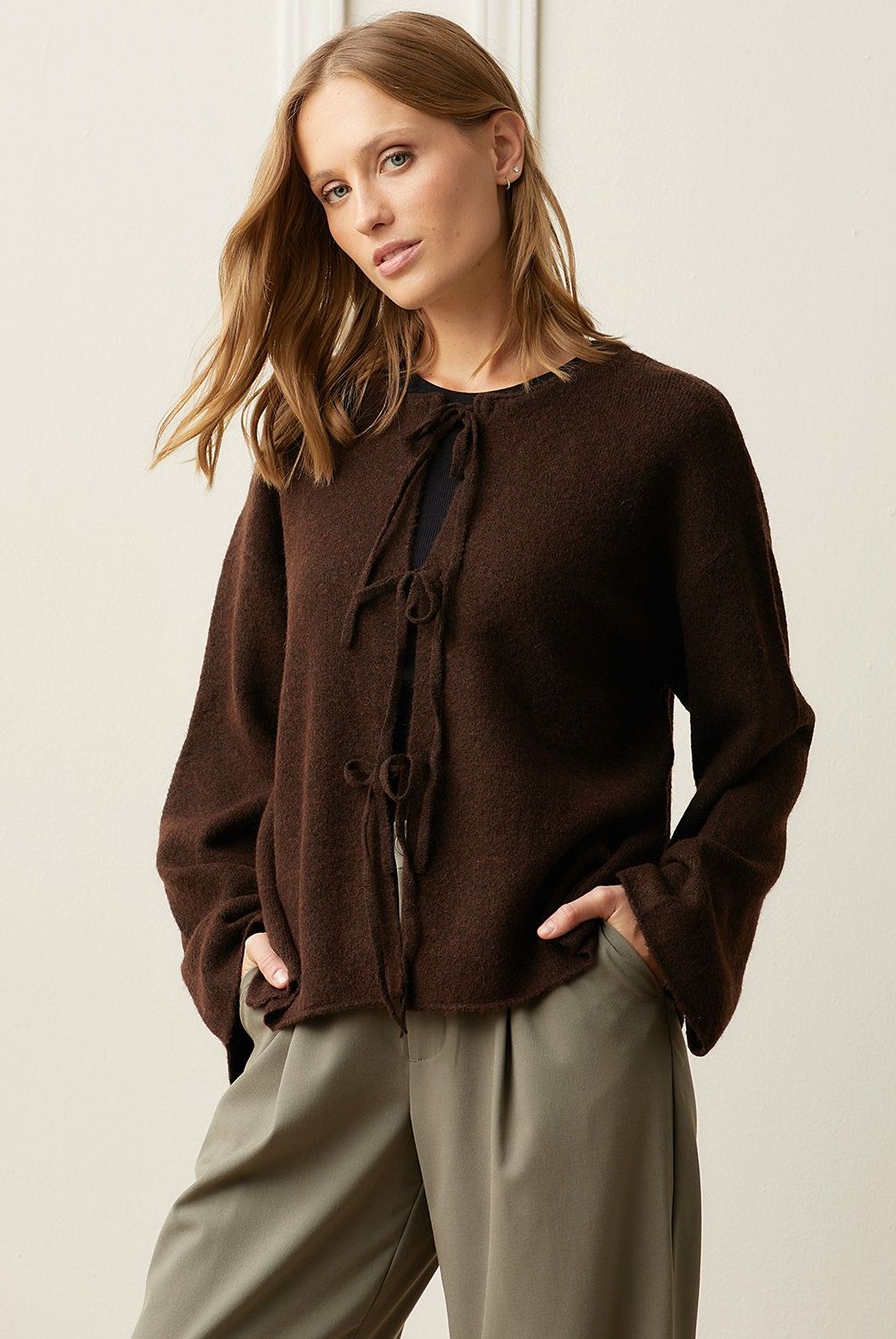 BASEMENT - Sweater Mujer Basement