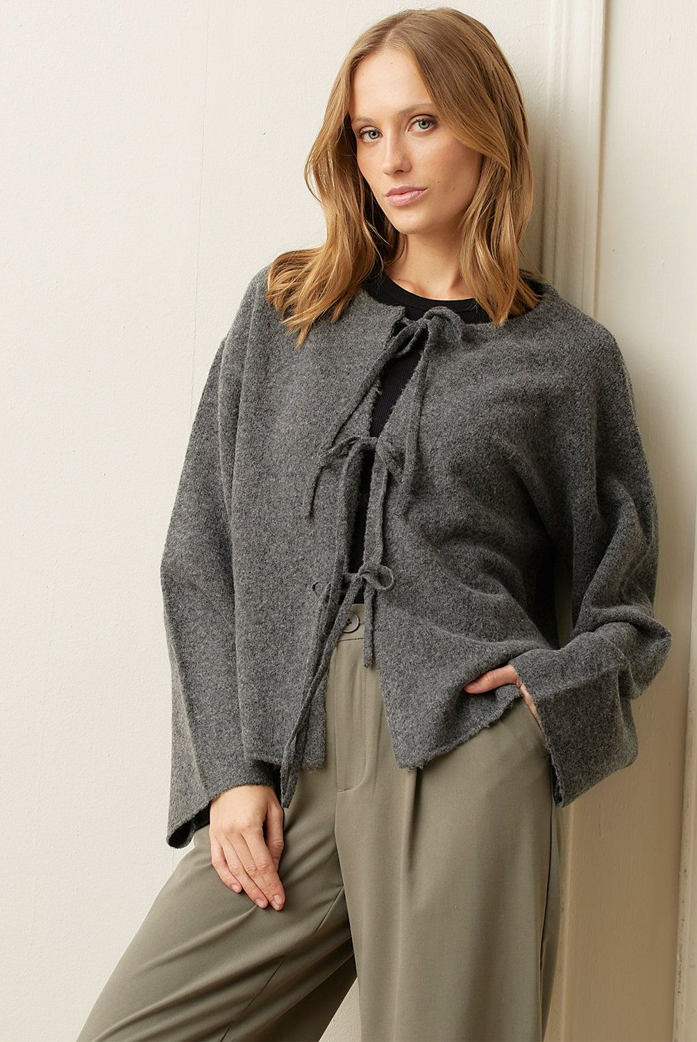 BASEMENT - Sweater Mujer Basement