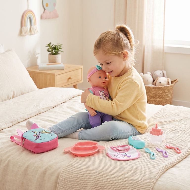 Muñeca Con Mochila Y Acessorios