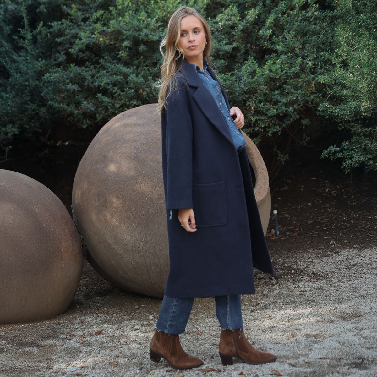 BASEMENT - Abrigo Mujer Paula Mekis