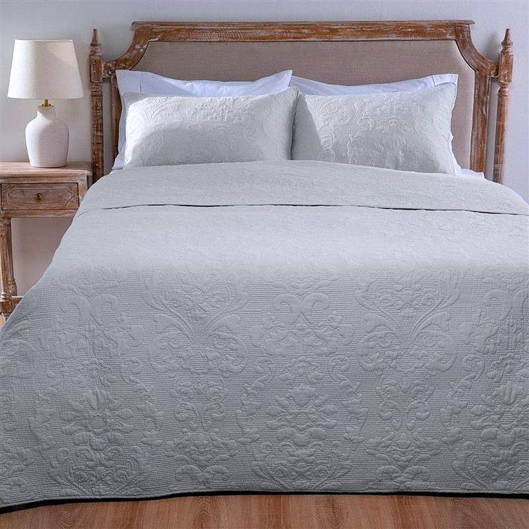 Cubrecama Javiera Beige King