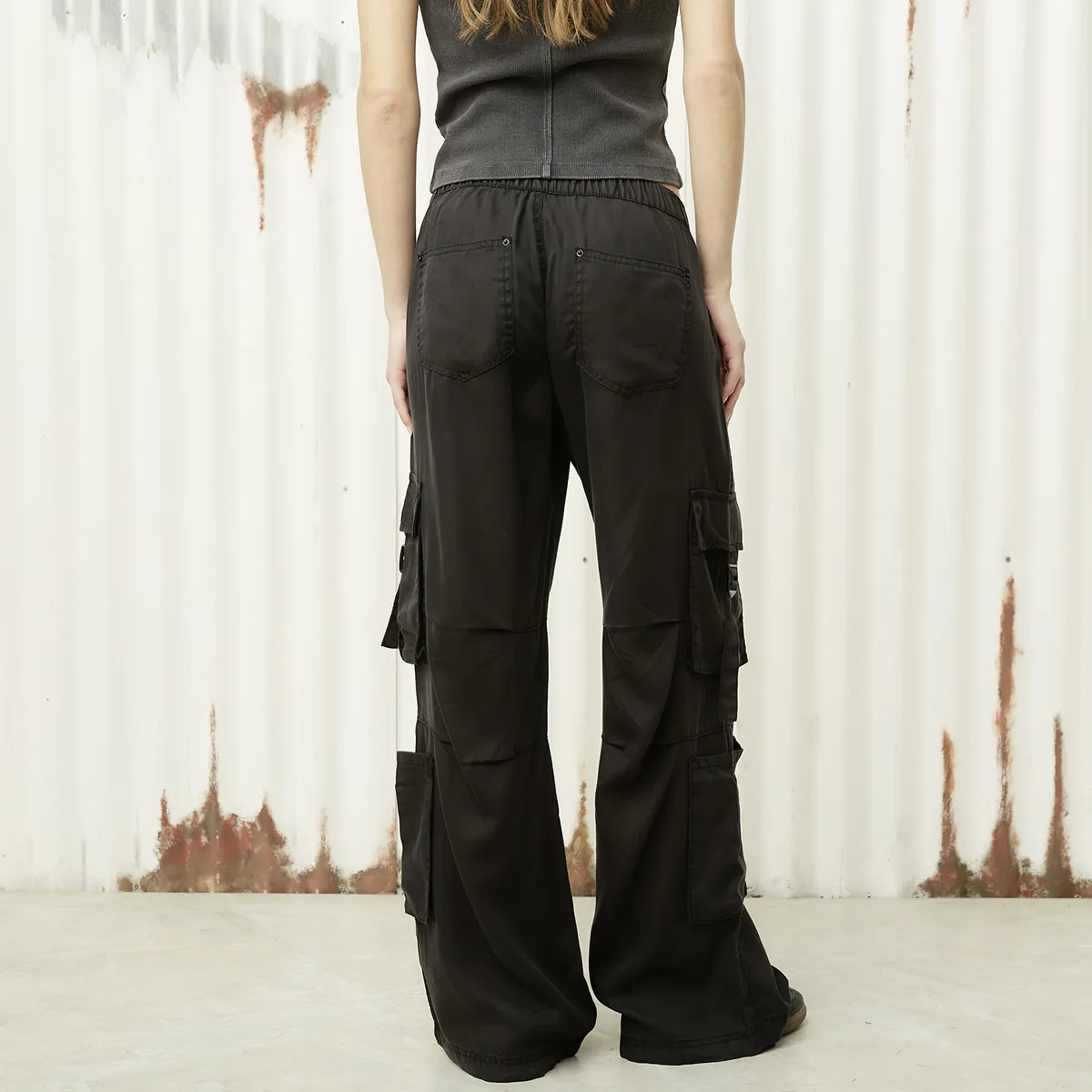 AMERICANINO - Jeans Cargo Tiro Medio Mujer Americanino