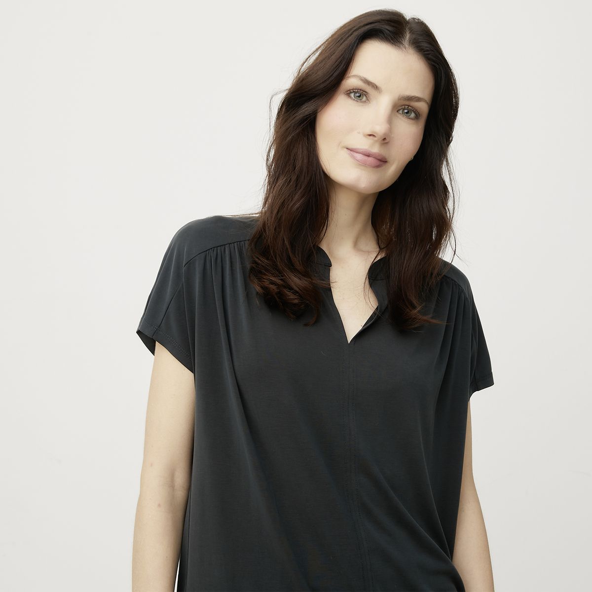 APOLOGY - Polera Manga Corta Mujer Apology