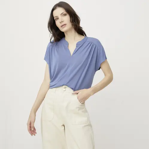 APOLOGY - Polera Manga Corta Mujer