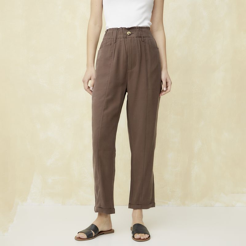 UNIVERSITY CLUB - Pantalón Carrot Tiro Medio Mujer University Club