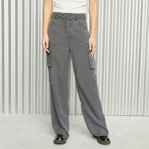 AMERICANINO - Pantalón Cargo Tiro Medio Mujer