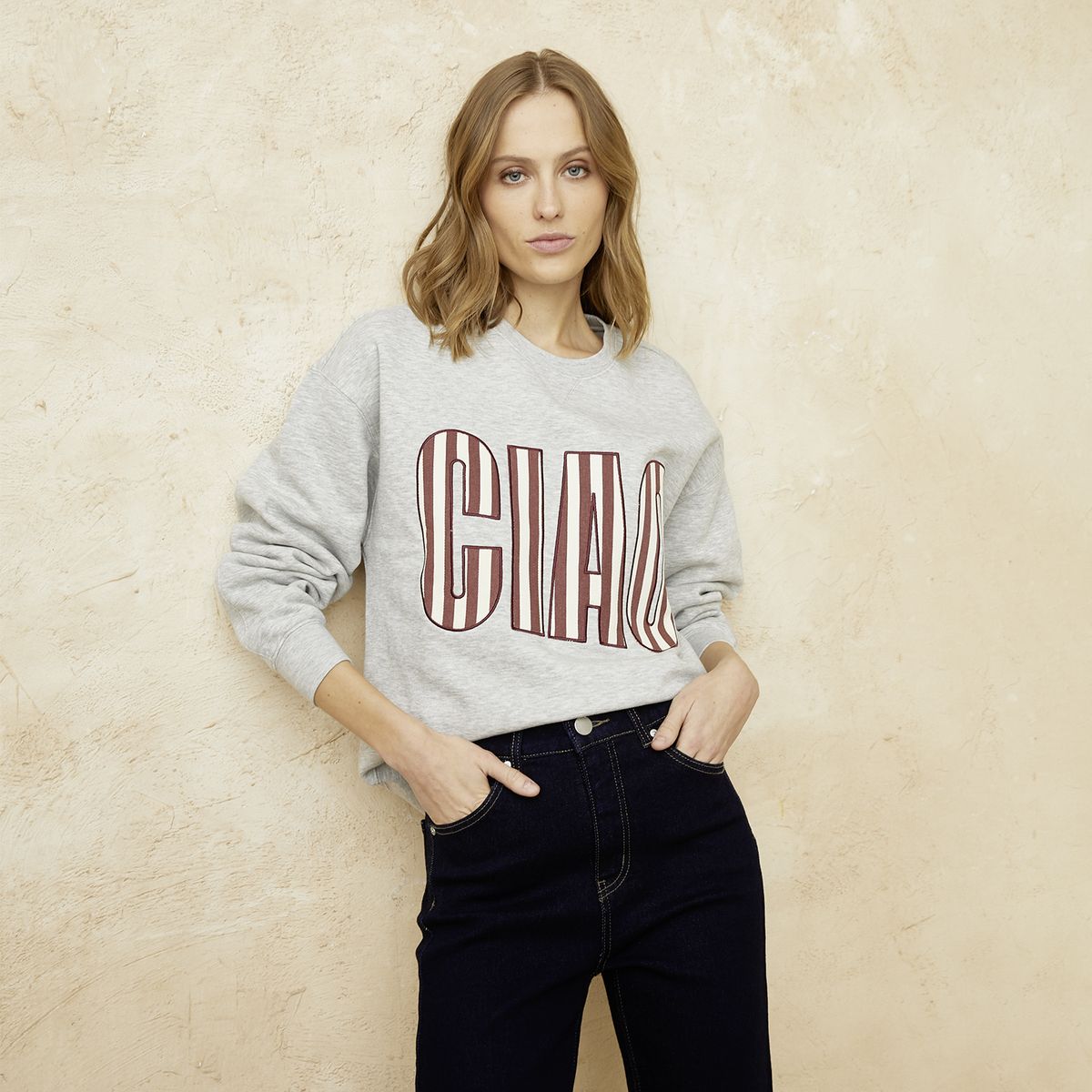 BASEMENT - Polerón Mujer Basement