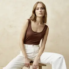 BASEMENT - Polera Sin Mangas Mujer