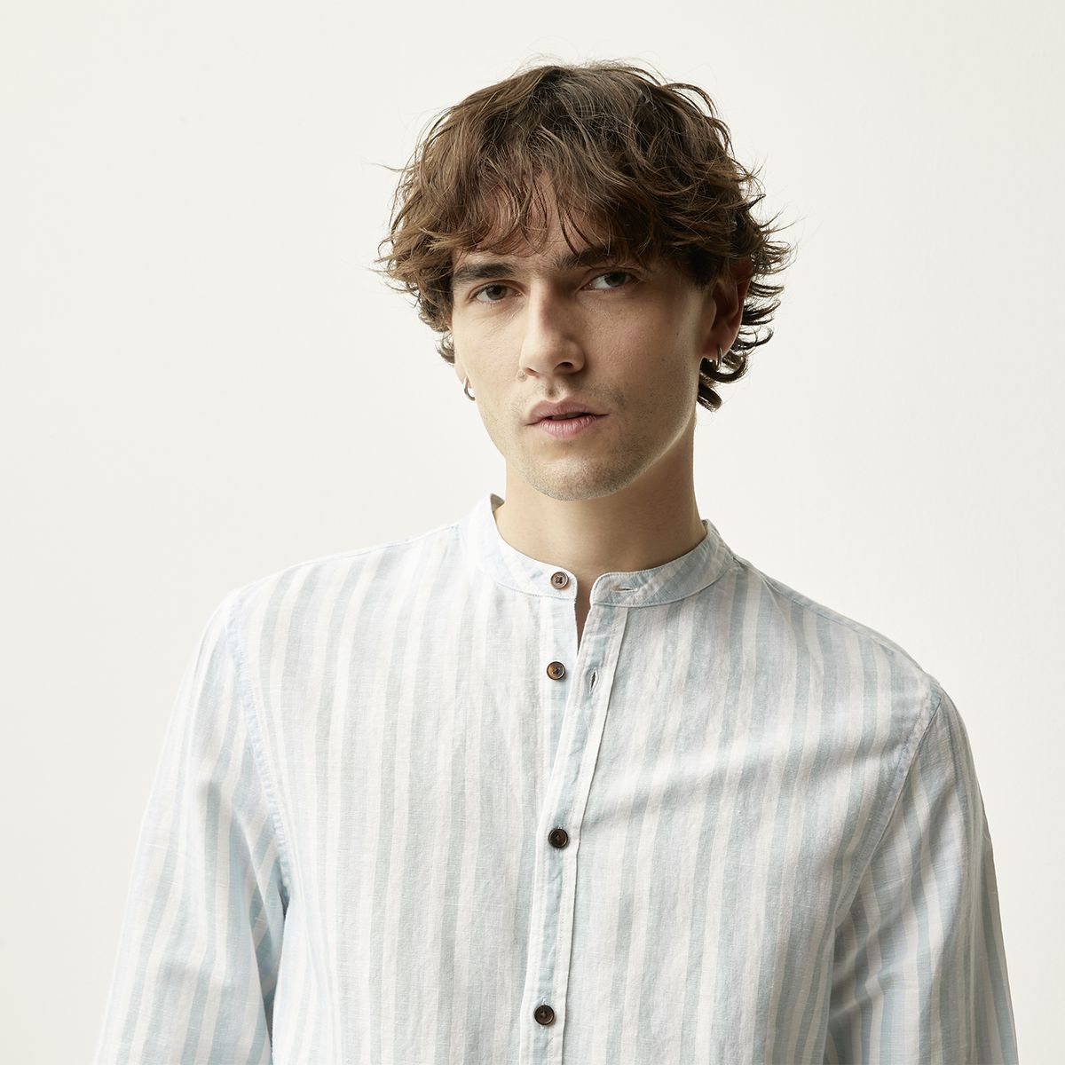 BASEMENT - Camisa Casual Manga Larga Lino Hombre Basement