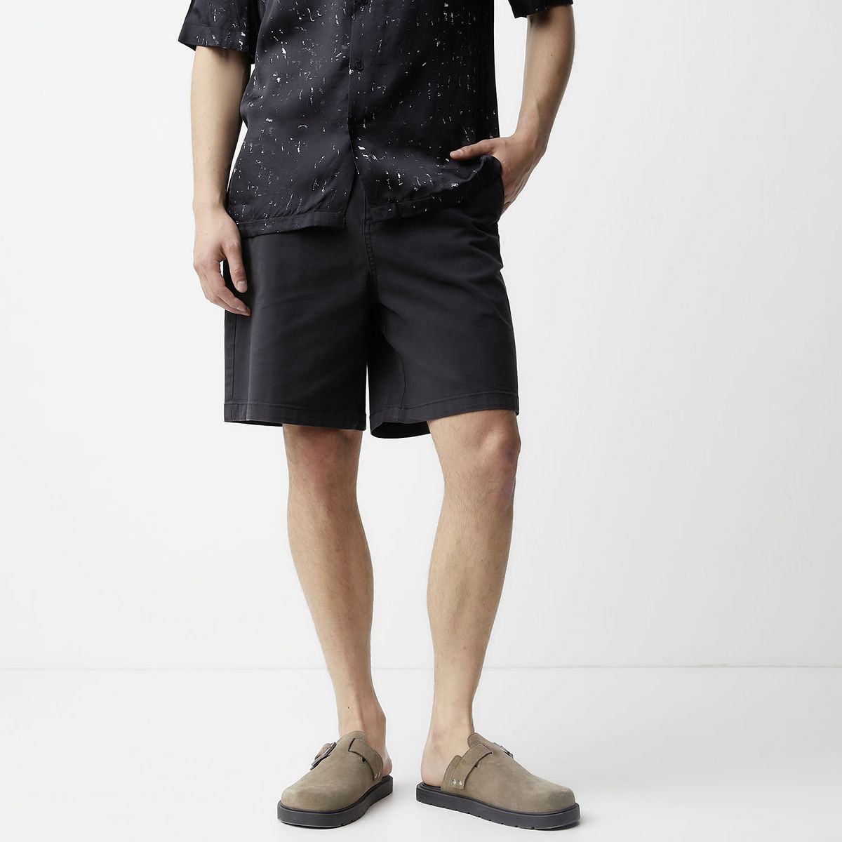 BASEMENT - Bermuda Chino Hombre Basement