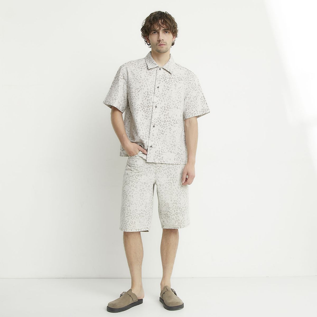 BASEMENT - Bermuda Cargo Hombre Basement