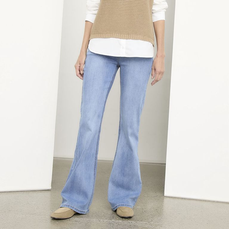 Jeans Flare Tiro Medio Mujer
