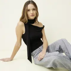 SYBILLA - Polera Sin Manga Mujer