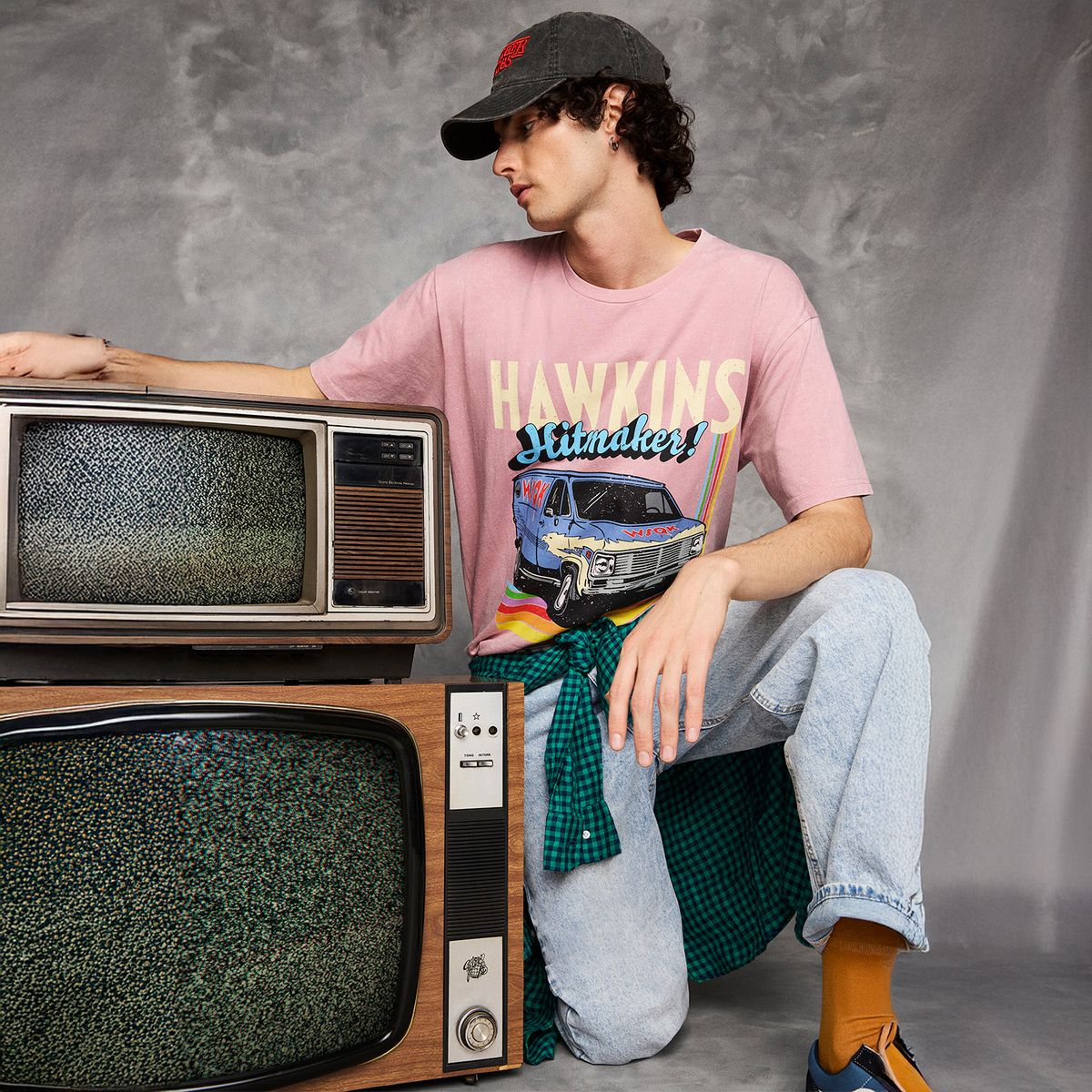 STRANGER THINGS - Polera Manga Corta Hombre Stranger Things