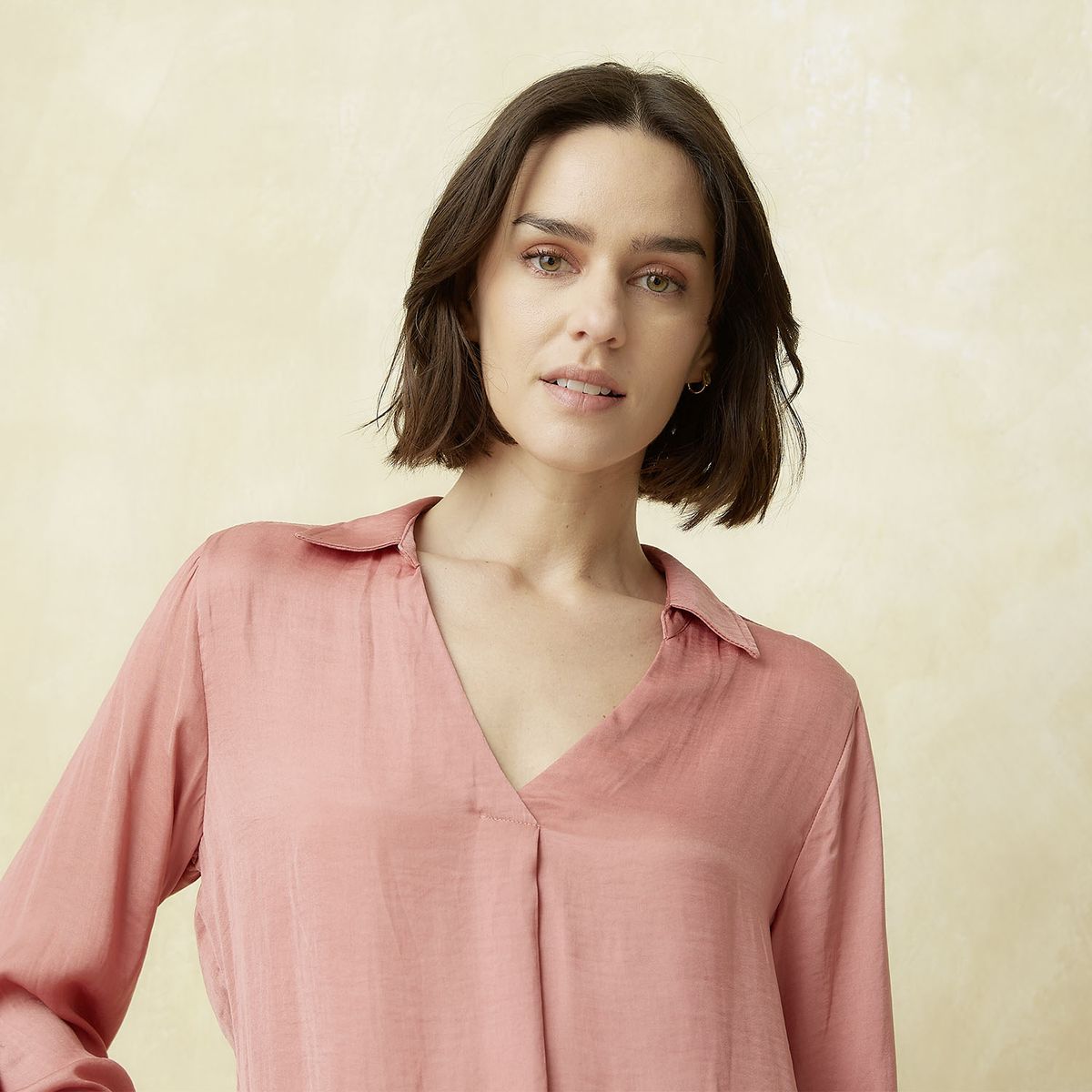 UNIVERSITY CLUB - Blusa Mujer University Club Manga Larga Cuello V