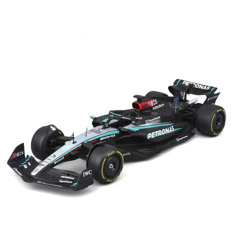 MERCEDES BENZ - Auto F1 Mecedes W15 George Russell a Escala 1:24