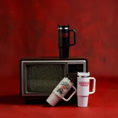 STRANGER THINGS - Botella de Agua 591 ml Stranger