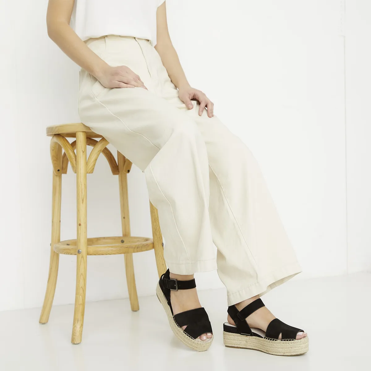 APOLOGY - Franubu Sandalia Casual Mujer Negro Apology