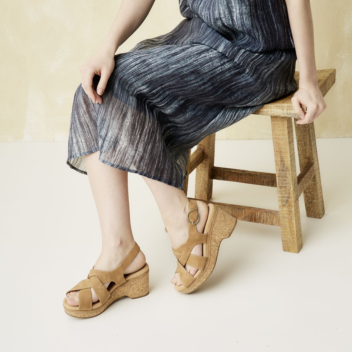 UNIVERSITY CLUB - Sandalia Mujer Café University Club