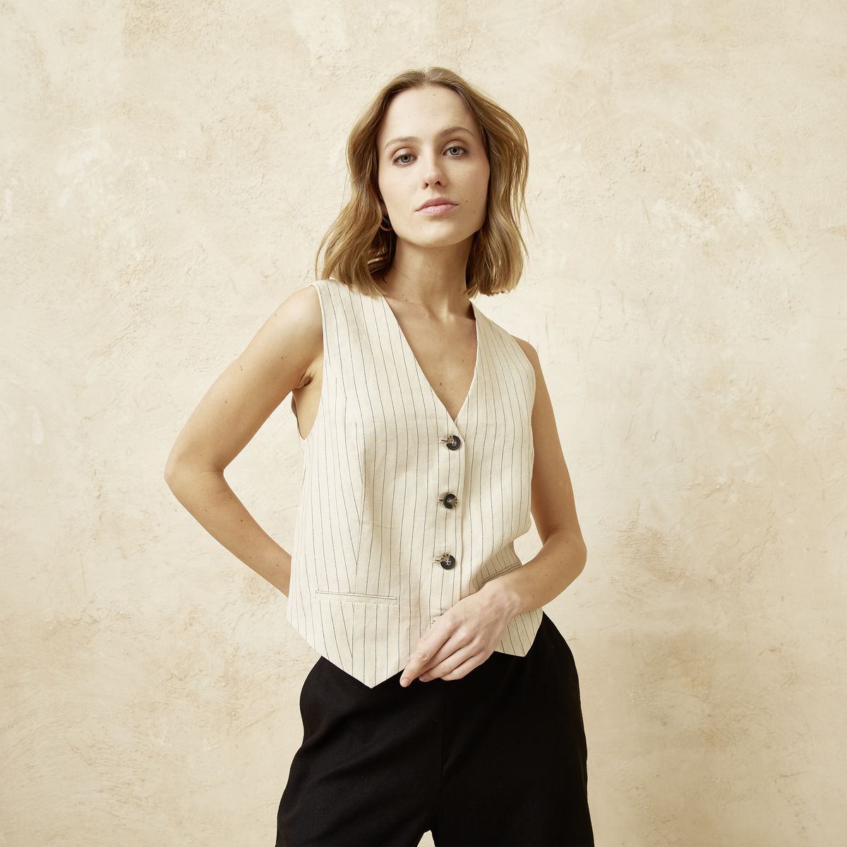 BASEMENT - Gillette Lino Mujer Basement