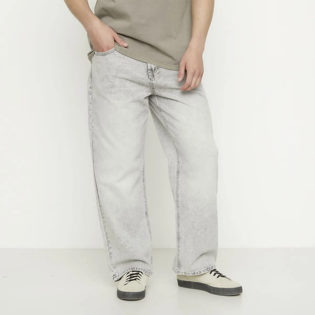 BEARCLIFF - Jeans Calce Baloon Tiro Medio Hombre Bearcliff