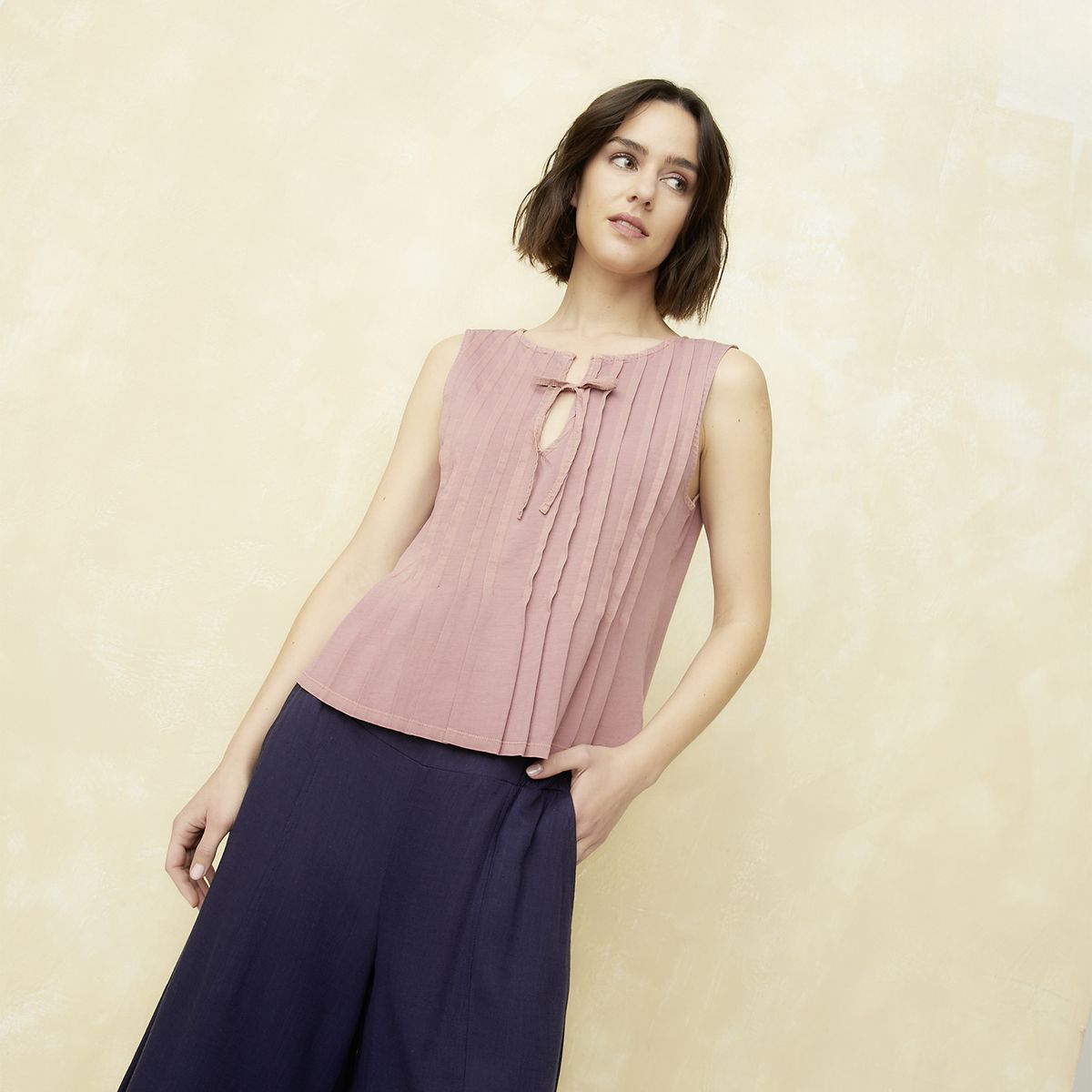 UNIVERSITY CLUB - Polera Sin Manga Algodón Mujer University Club