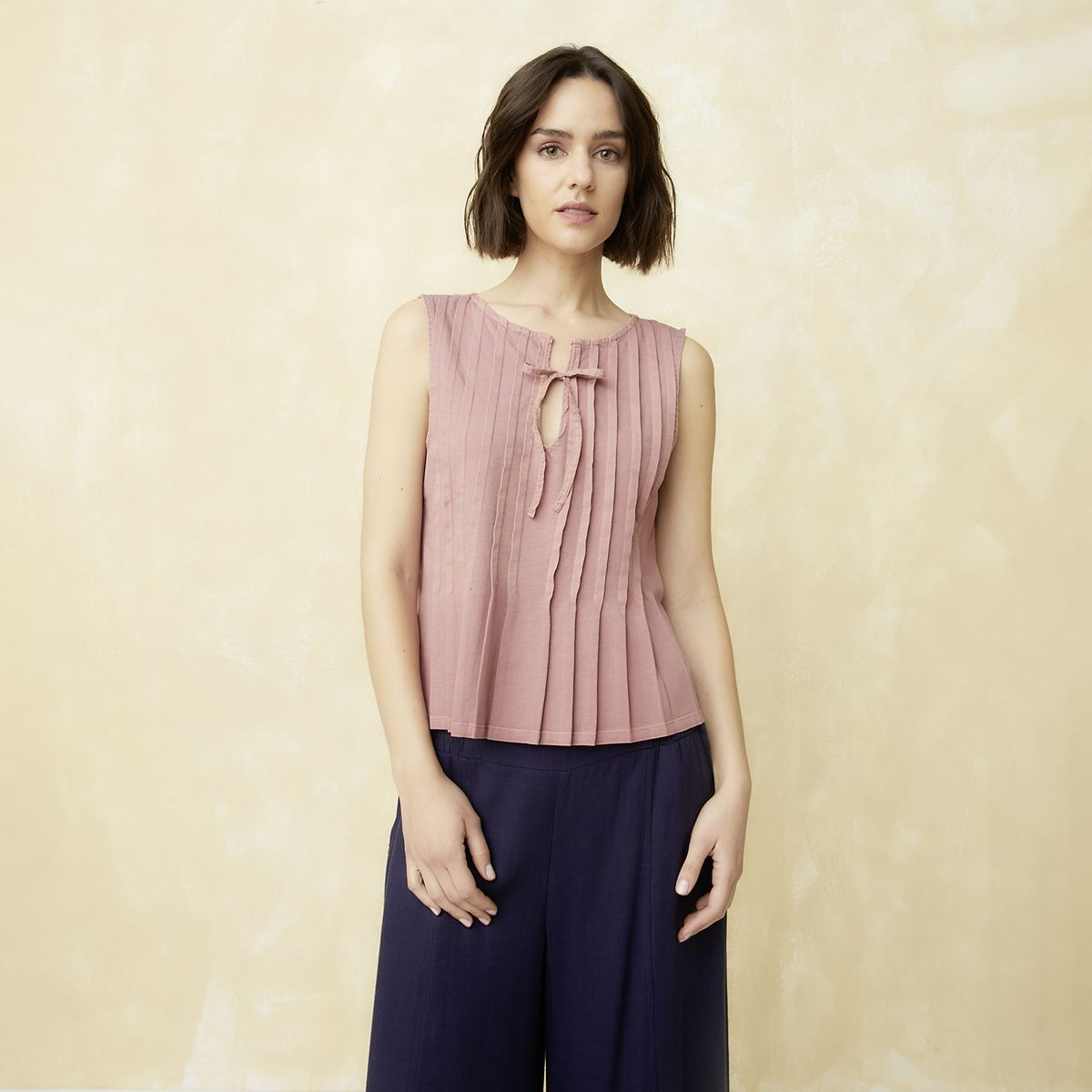 UNIVERSITY CLUB - Polera Sin Manga Algodón Mujer University Club