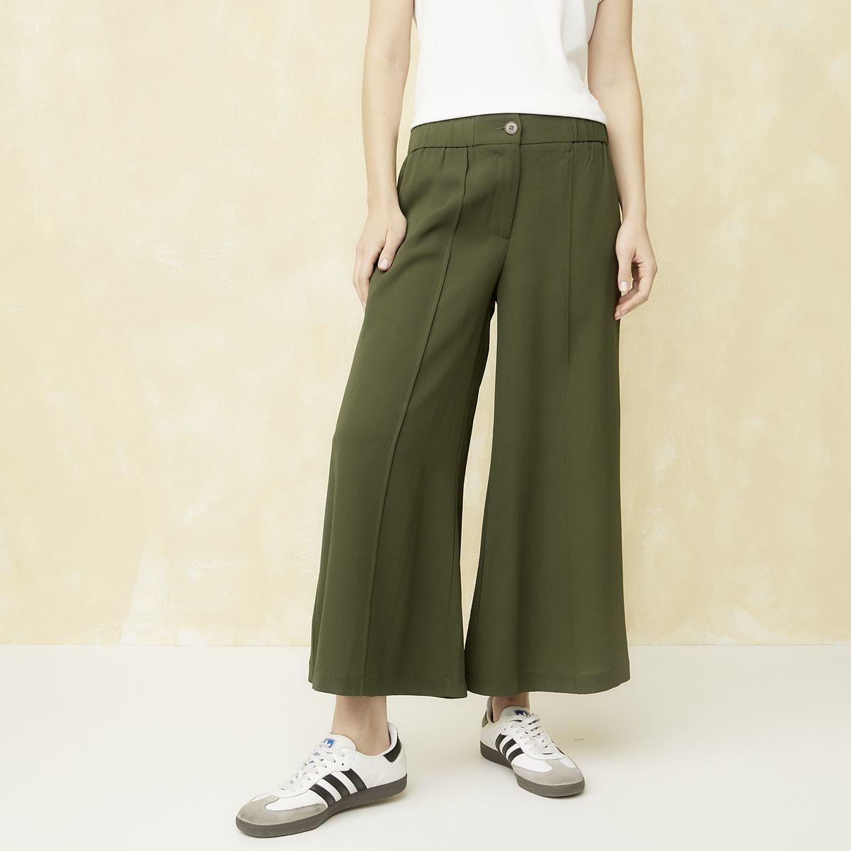 UNIVERSITY CLUB - Pantalón Flare Tiro Alto Mujer University Club