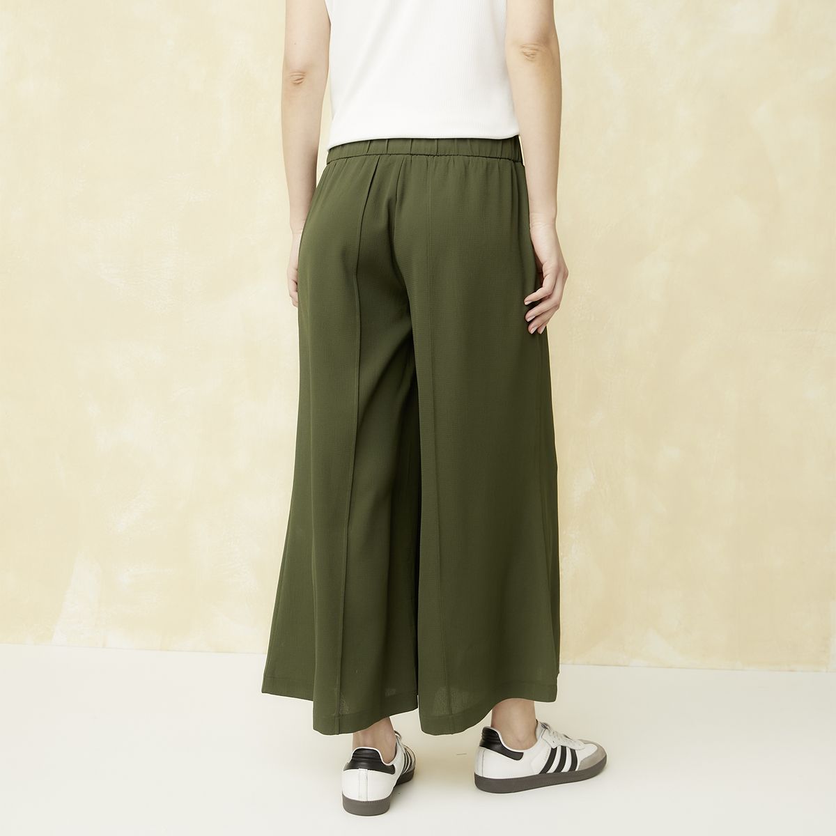 UNIVERSITY CLUB - Pantalón Flare Tiro Alto Mujer University Club