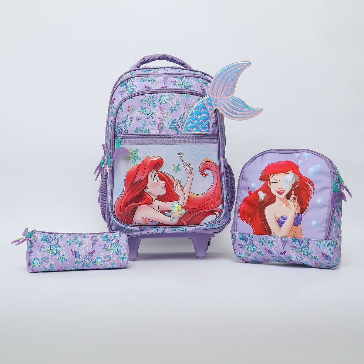 PRINCESAS - Pack Escolar Mochila Con Rueditas + Lonchera + Estuche La Sirenita