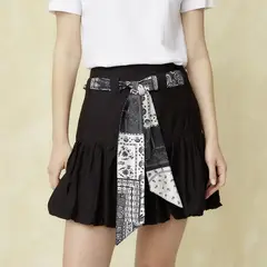 UNIVERSITY CLUB - Falda Corta Mujer