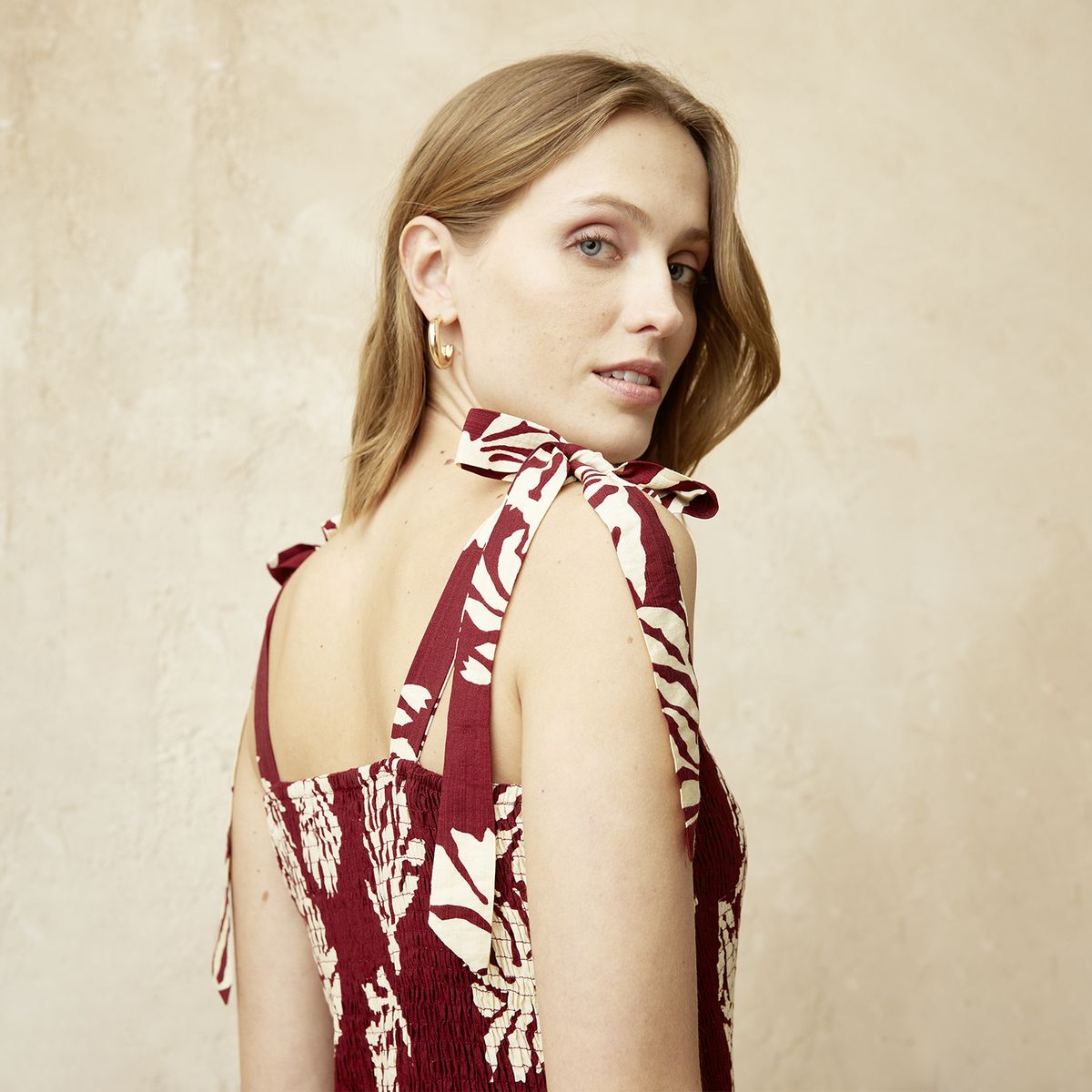 BASEMENT - Vestido Sin Manga Mujer Basement