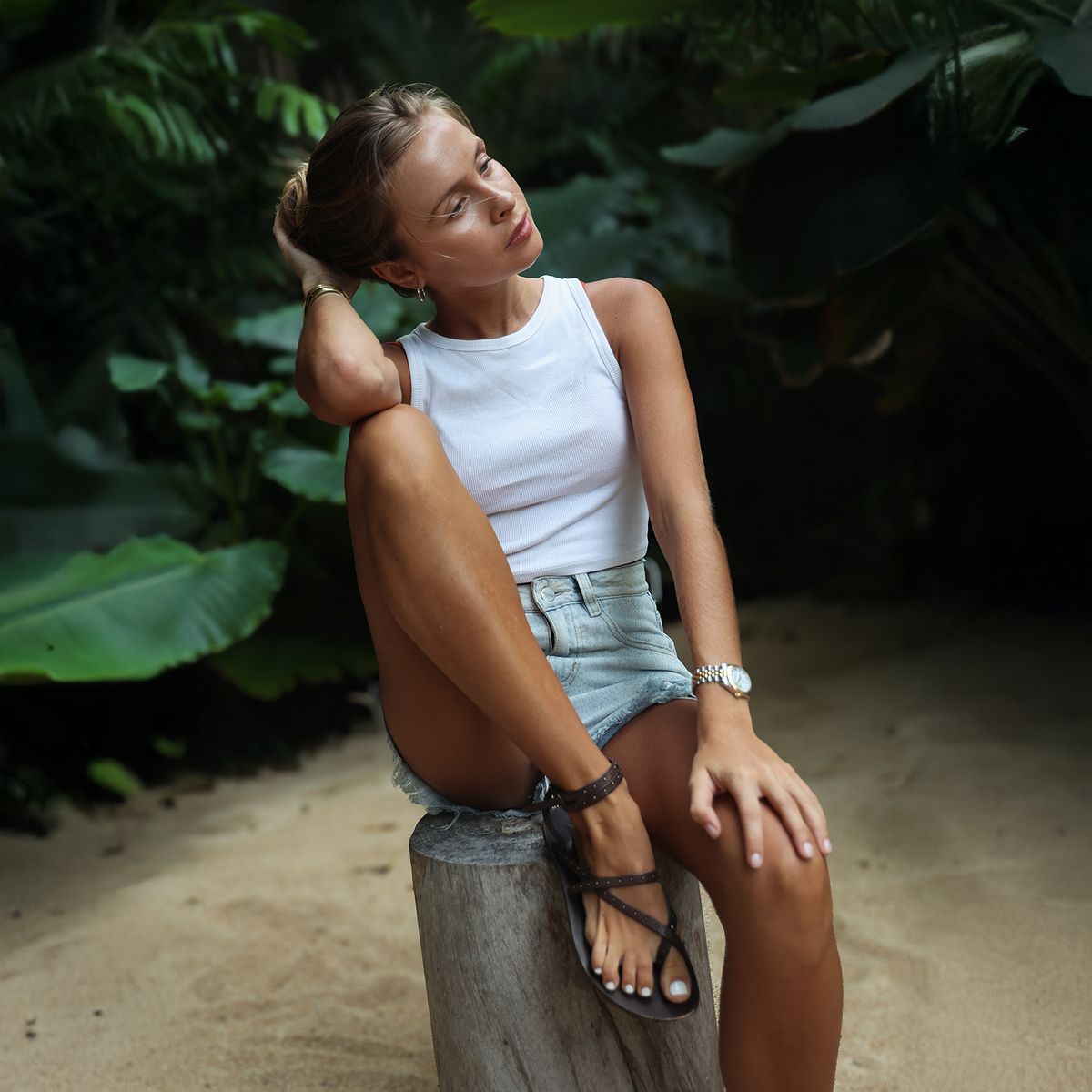 BASEMENT - Sandalia Mujer Cuero Café x Paula Mekis